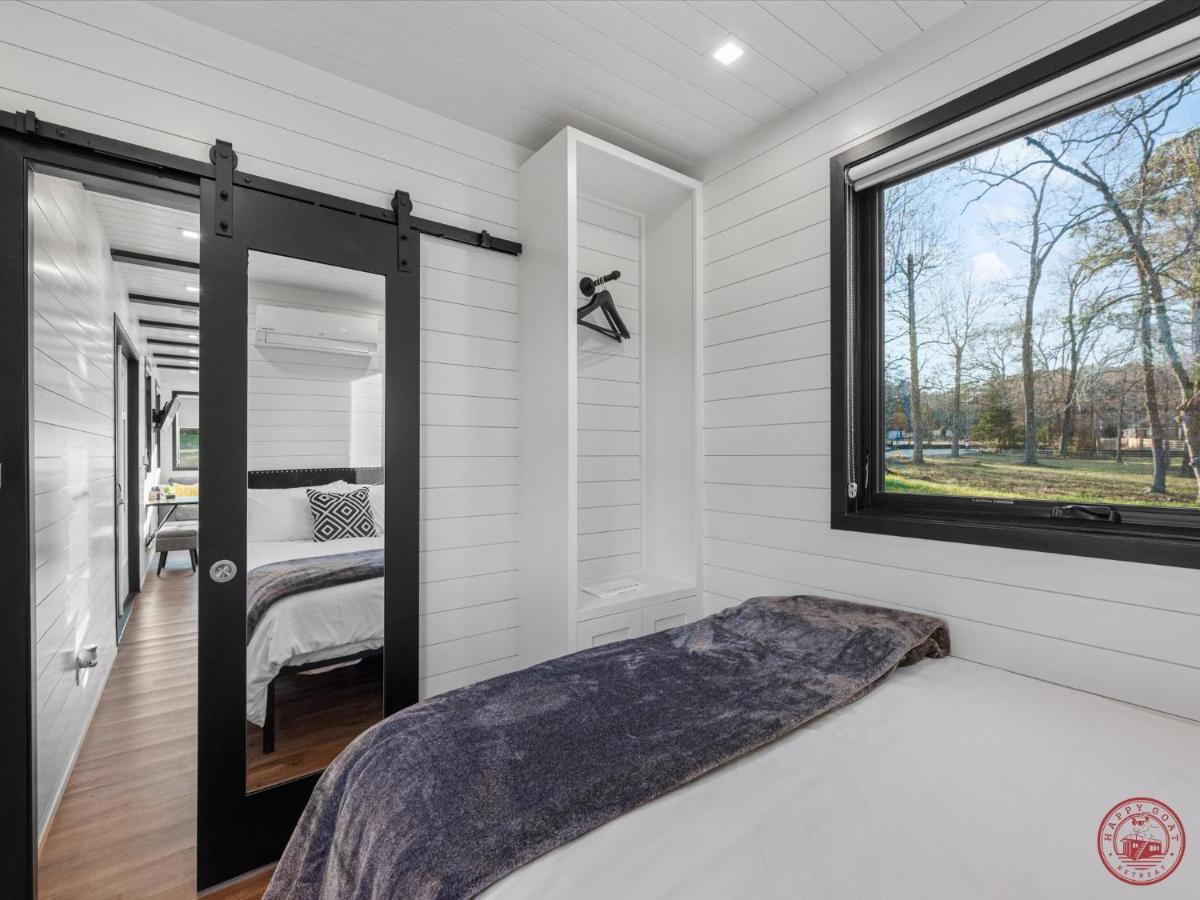 Hotel Happy Goat Retreat Willis Exterior foto